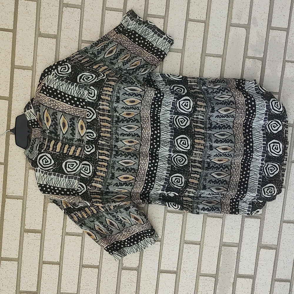 Basic Edition Shirt - Picture 9 of 9